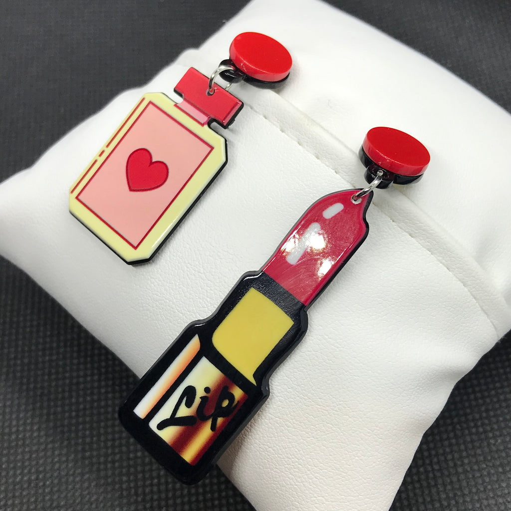 Lexi Lipstick Earrings