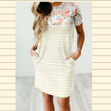 Cargar imagen en el visor de la galería, Ivory Floral Stripe Dress