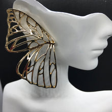 Load image into Gallery viewer, Dainty Butterfly Earrings