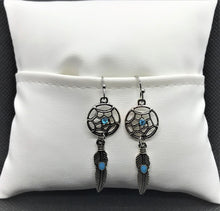 Cargar imagen en el visor de la galería, Dream Catcher Earrings