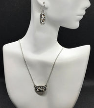 Load image into Gallery viewer, Leopard and Cheetah Necklace Set