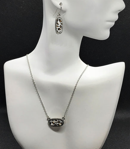 Leopard and Cheetah Necklace Set