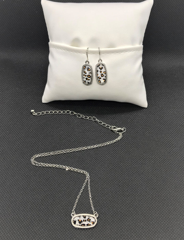 Leopard and Cheetah Necklace Set