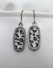 Load image into Gallery viewer, Leopard and Cheetah Necklace Set