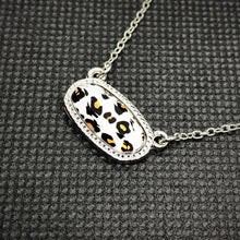 Load image into Gallery viewer, Leopard and Cheetah Necklace Set