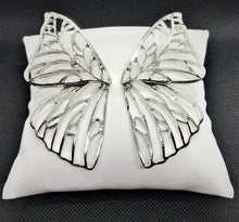 Load image into Gallery viewer, Dainty Butterfly Earrings
