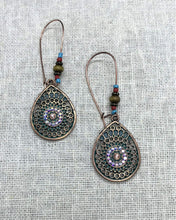 Load image into Gallery viewer, Vicky Vintage Beaded Earrings