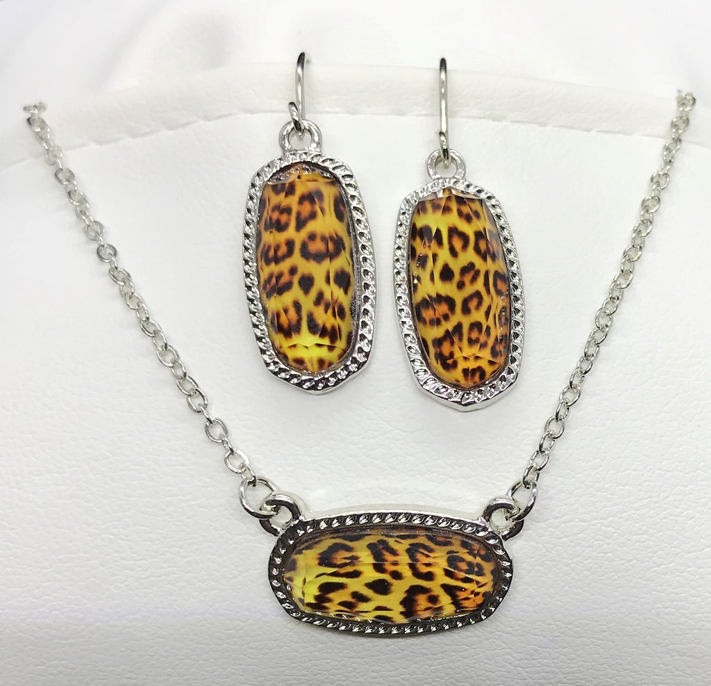 Leopard and Cheetah Necklace Set