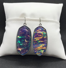 Cargar imagen en el visor de la galería, Celeste Mia Abalone Earrings