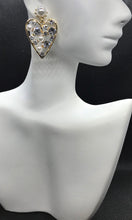 Load image into Gallery viewer, Corazon de Perlas Crystal Earrings