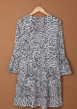 Cargar imagen en el visor de la galería, Regina Ruffle Leopard Dress