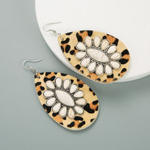 Load image into Gallery viewer, Lupe Leopard Turquoise Flower Earrings