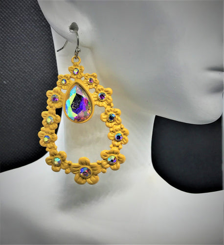 Flor de Sol Tear Drop Earring