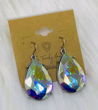 Load image into Gallery viewer, The Siobhán Earrings
