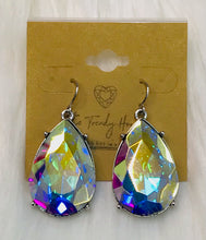 Load image into Gallery viewer, The Siobhán Earrings