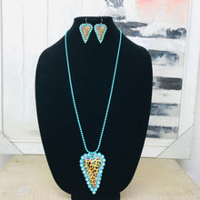 Load image into Gallery viewer, The Leoni Heart Set Necklace Set