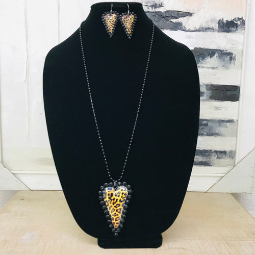 The Leoni Heart Set Necklace Set