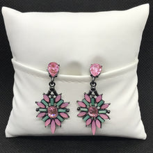 Load image into Gallery viewer, Yusra Earrings